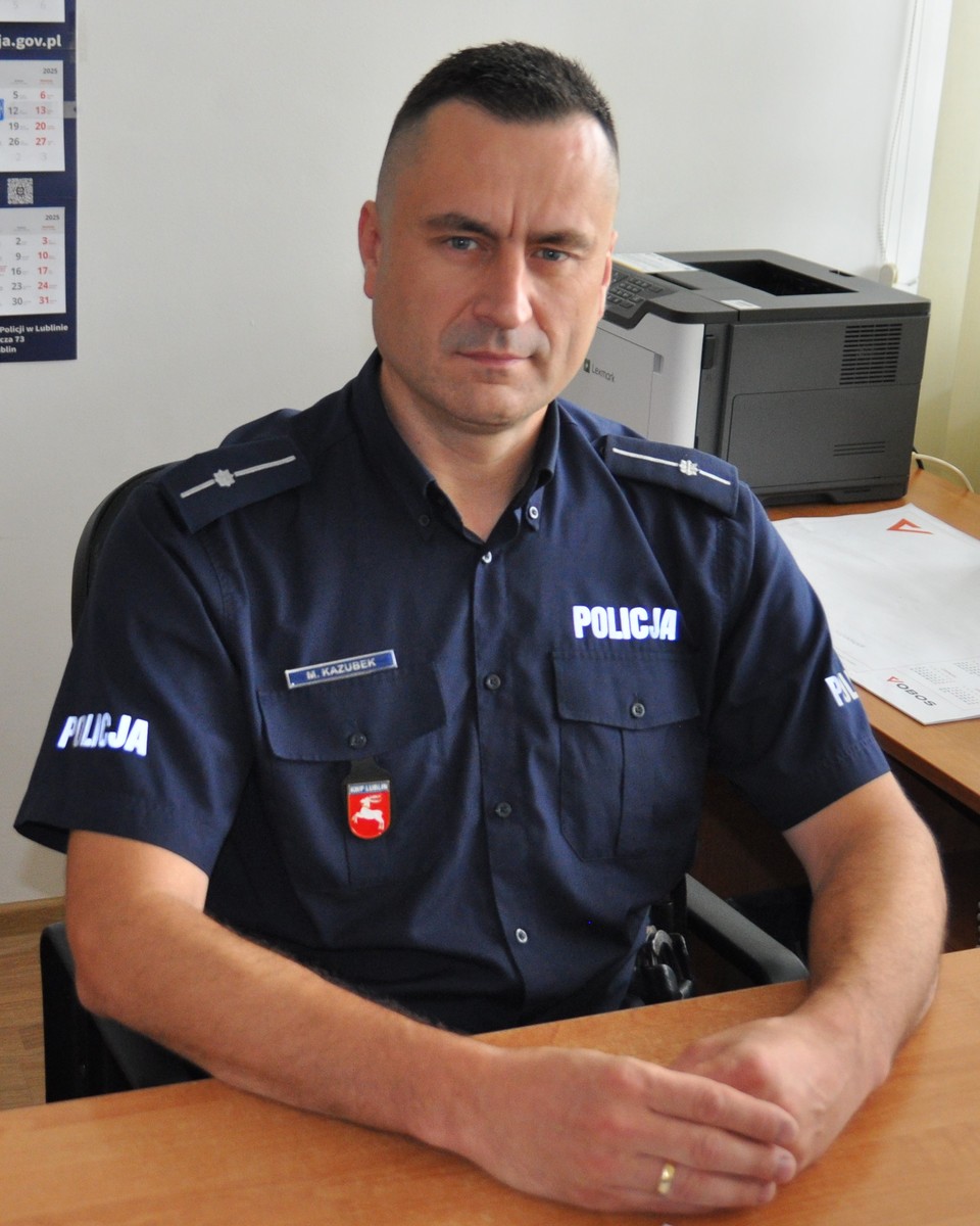 Wizerunek dzielnicowego miasta Radzyń Podlaski rejonu nr 1 aspiranta sztabowego Wiesławy Beczek