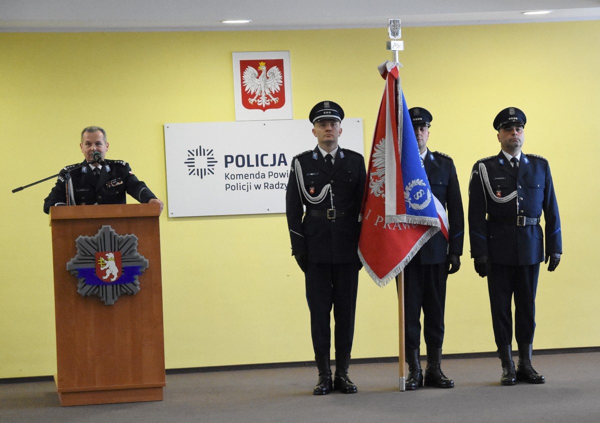 inspektor Andrzej Mioduna w trakcie przemówienia