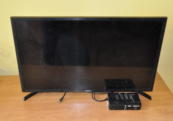 Skradziony telewizor i dekoder odzyskany przez Policjantów