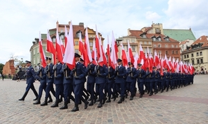 Policjanci podczas defilady